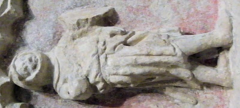 Sparsholt - Holy Rood Agnes Achard 1356 weeper